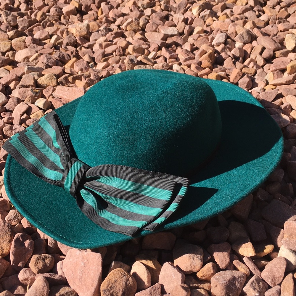 Vintage Miss Bierner / Michael Howard 100%Wool Hat